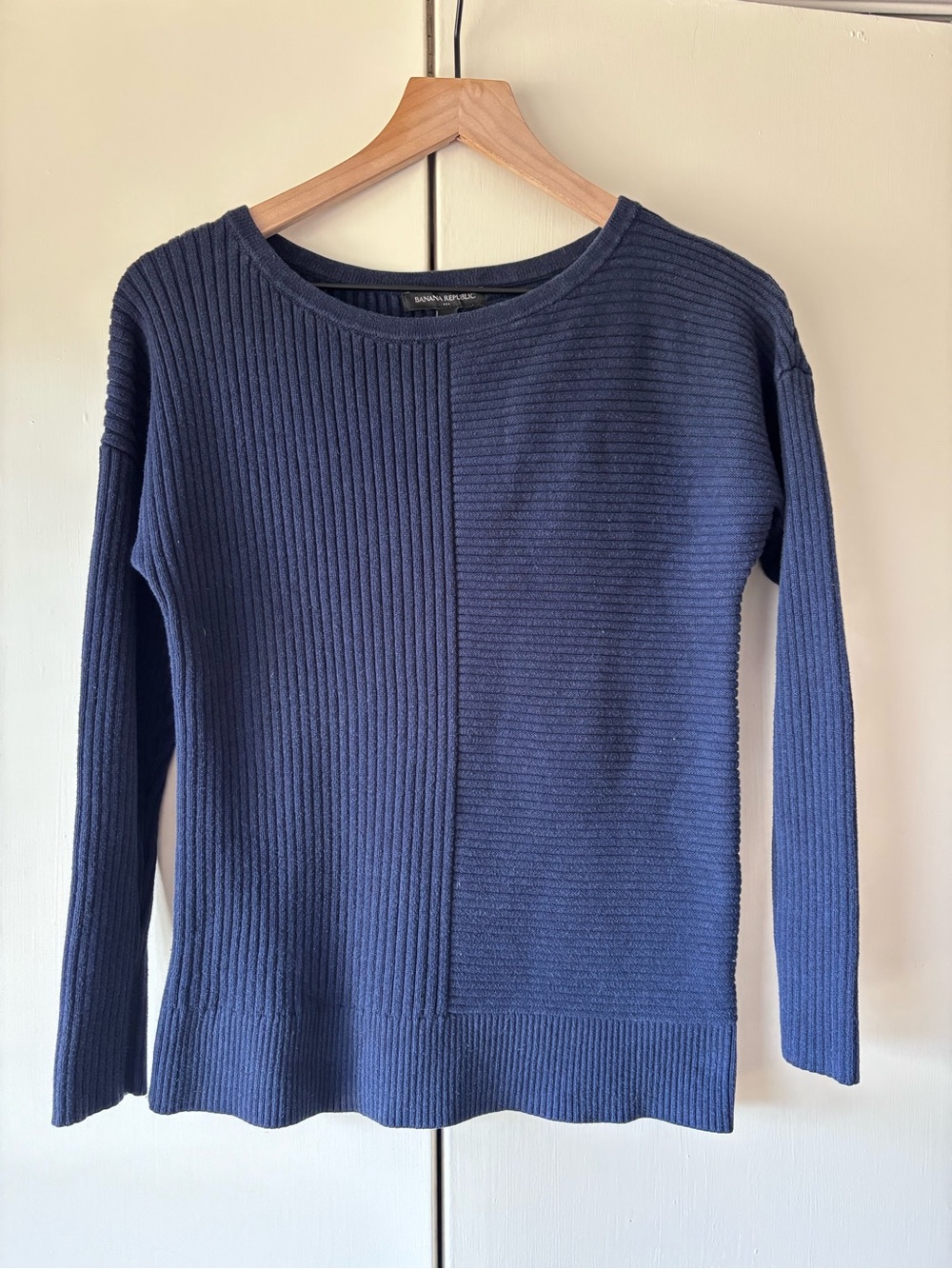 Banana Republic Classic Navy Ribbed Women's Sweater